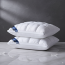 Travesseiro Hilton — 1 por R$297 ou 2 por R$459. Conforto dos hotéis 5 estrelas